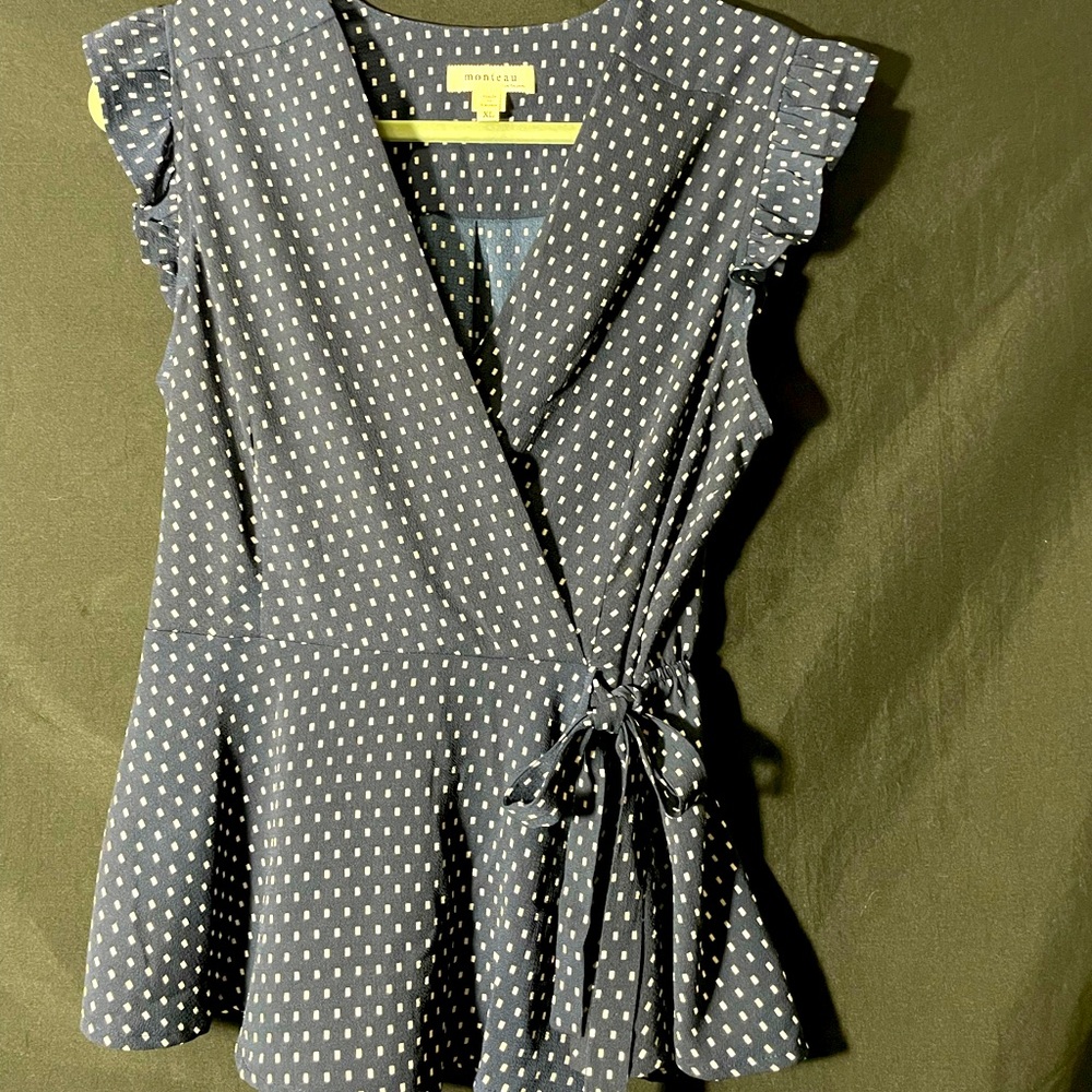 Women’s blouse navy tie waist sz xl